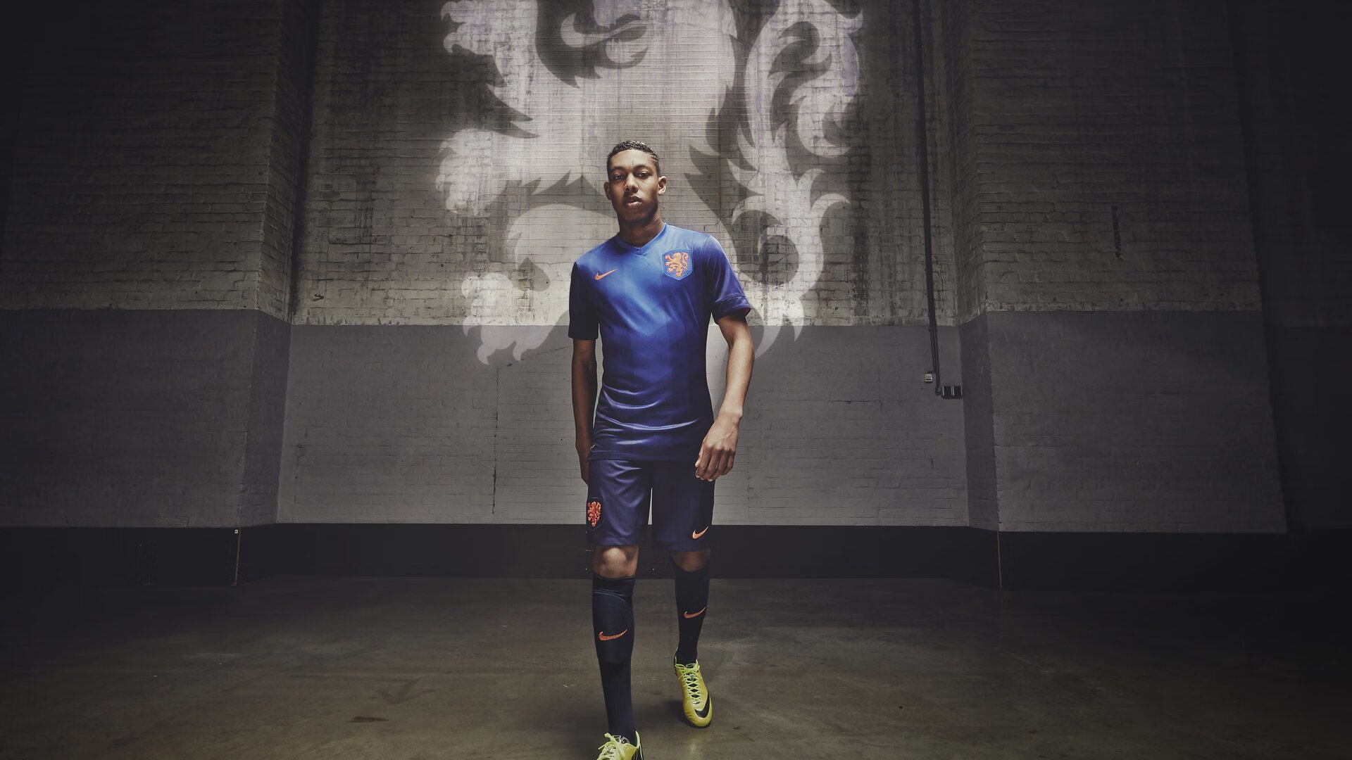 逆风翻盘：绝境中的奇迹逆转瞬间，逆风翻盘出处