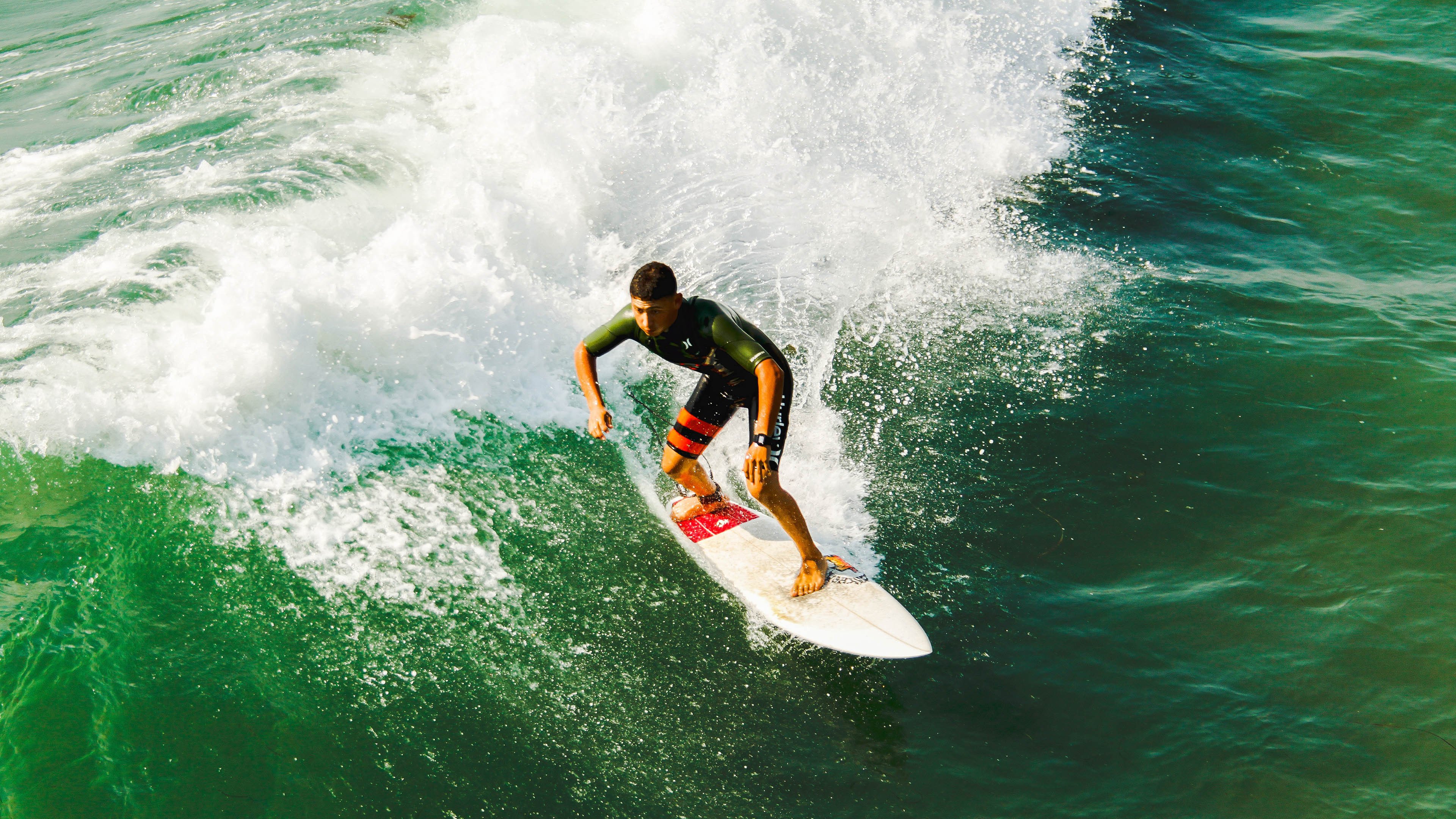 青少年篮球夏令营成为暑期新宠，培养多样技能，青少年篮球训练班